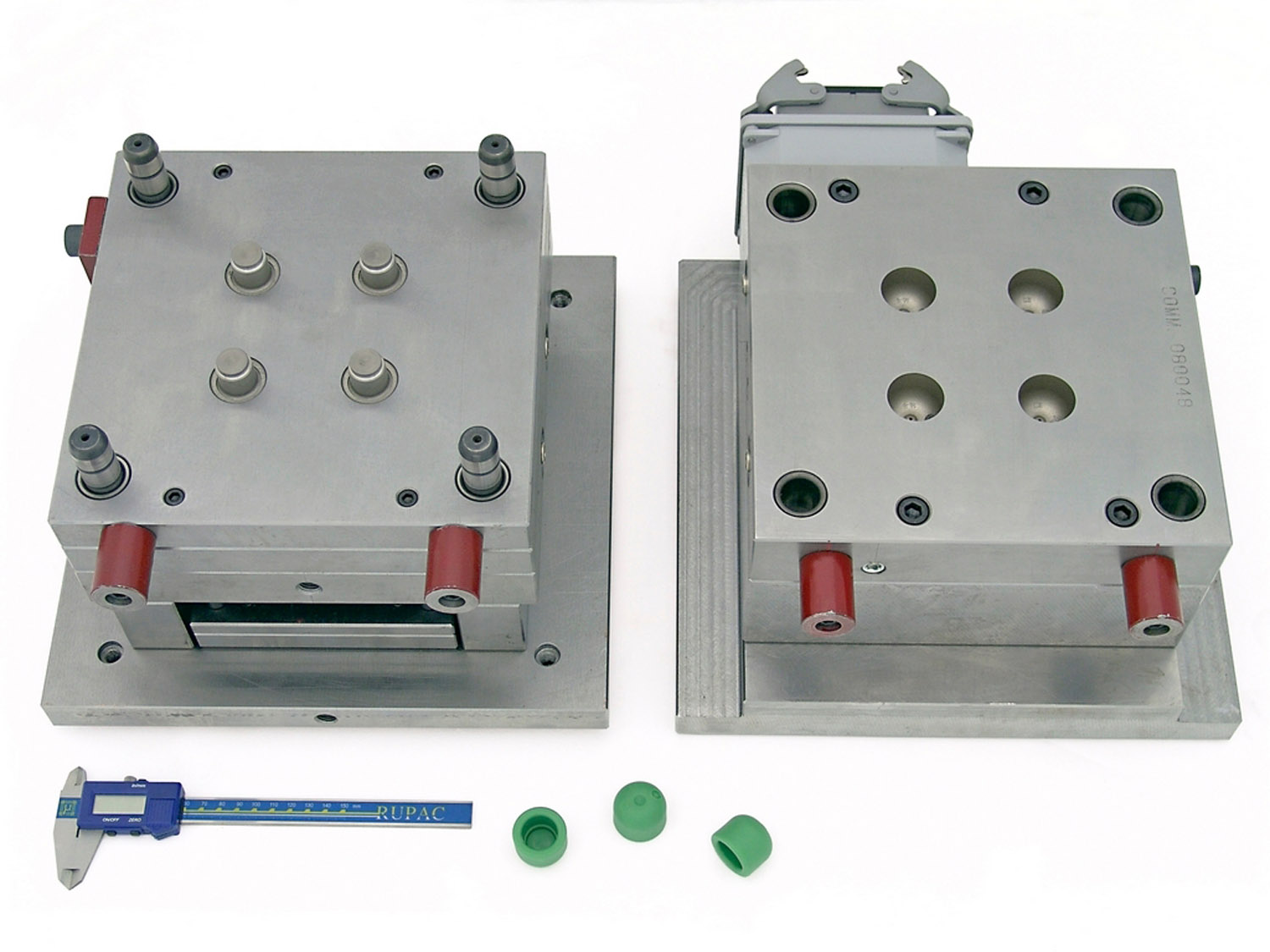 Pipe fitting mold 28
