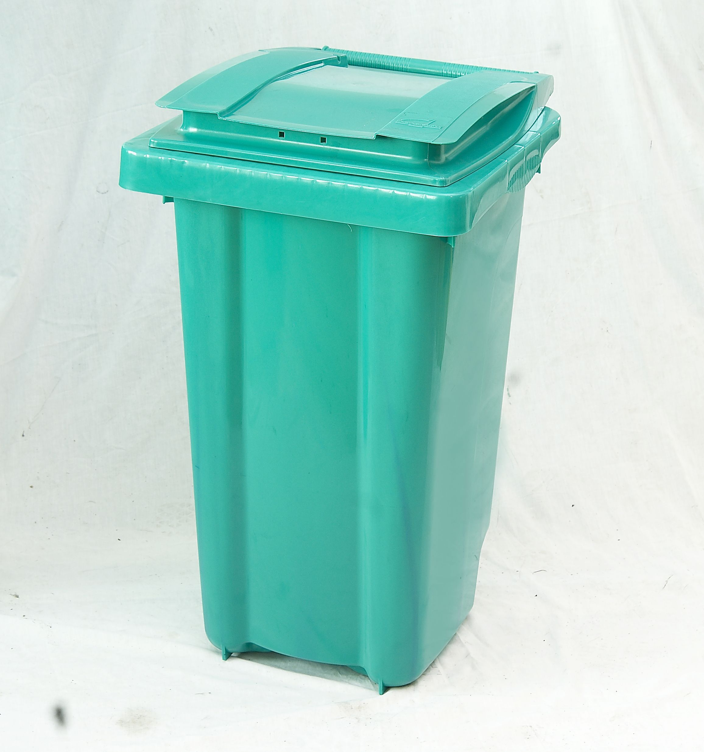 Trash can mold 11